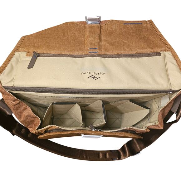 NEW Peak Design Everyday Messenger Bag 15" V1 Discontinued Color Heritage Tan - Picture 8 of 12